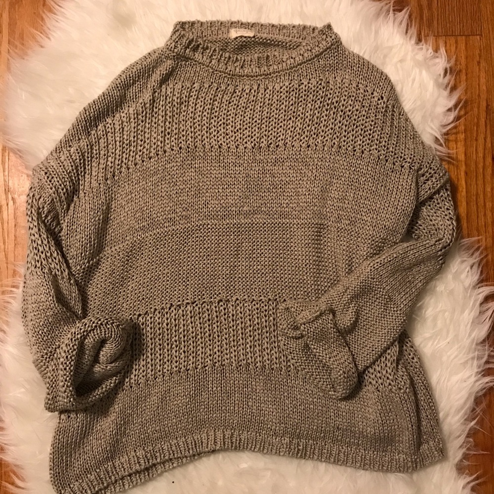 Brandy Melville tan sweater - Picture 1 of 3
